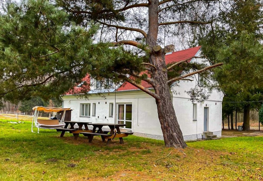Wellness Hotel Orlik Kozarovice Екстериор снимка
