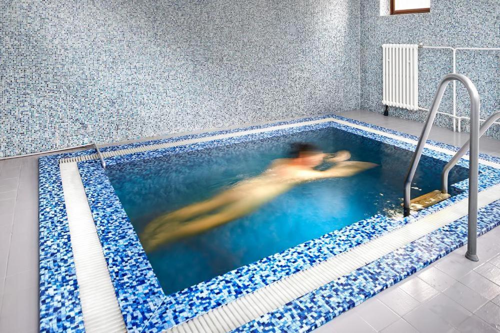 Wellness Hotel Orlik Kozarovice Екстериор снимка