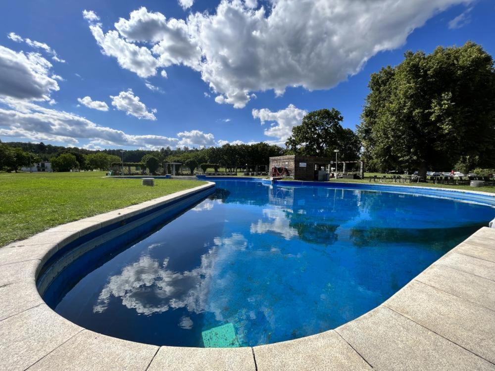 Wellness Hotel Orlik Kozarovice Екстериор снимка
